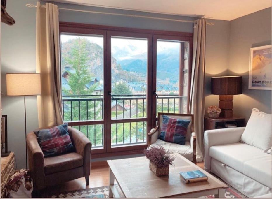 Elegante Apartamento En Escarrilla Con Vistas Al Valle Εξωτερικό φωτογραφία