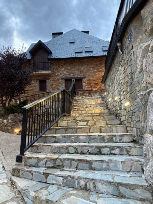 Elegante Apartamento En Escarrilla Con Vistas Al Valle Εξωτερικό φωτογραφία